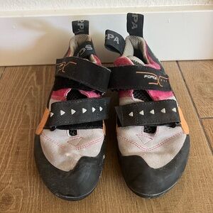 Scarpa Pink and Gray Velcro Climbing Shoes